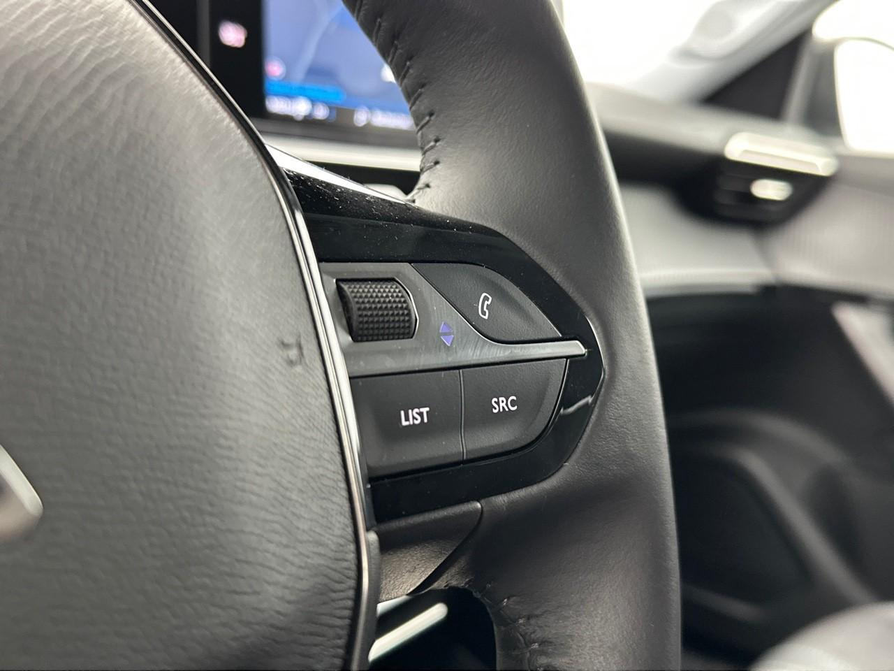 Peugeot 2008 puretech 130 s&s eat8 allure — photo 18