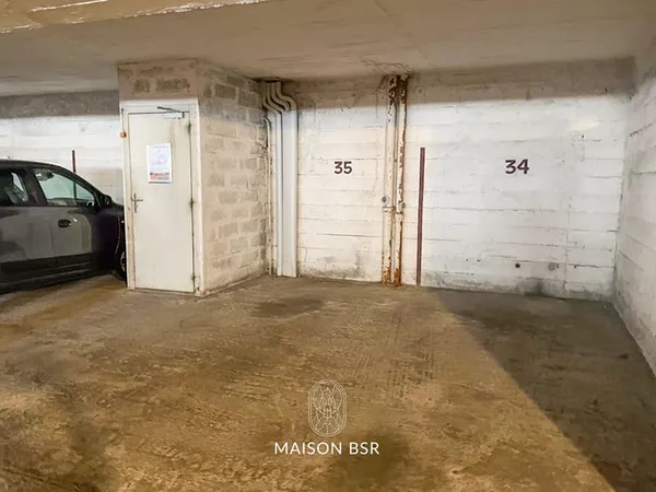 Parking sécurisé en hyper-centre - Nantes