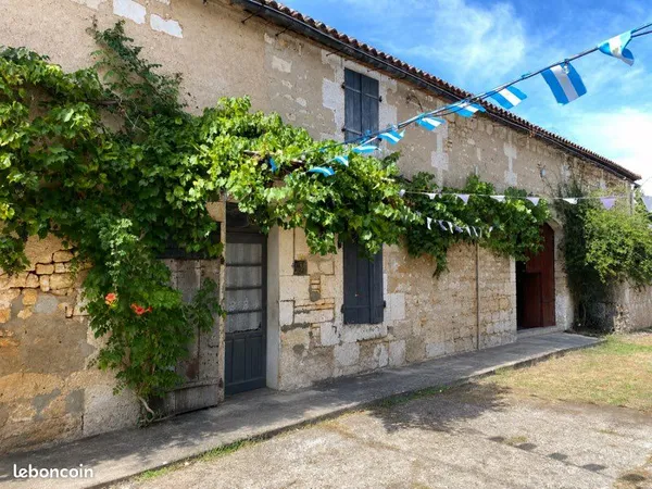 Maison à vendre 350m3 DIRAC