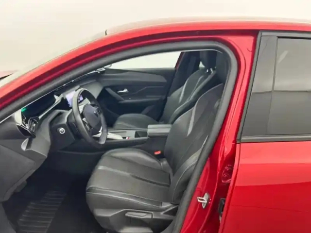 Peugeot 308 phev 180 e-eat8 — photo 31