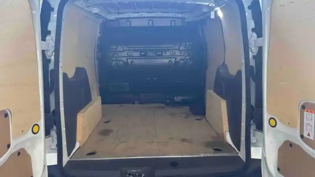 Ford Transit Connect fgn l1 1.5 ecoblue 100 s&amp;s — photo 6