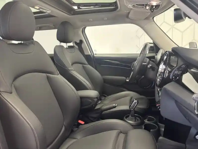 Mini Mini hatch 5 portes cooper 136 ch dkg7 — photo 22
