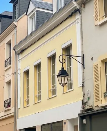 Loue Bureaux rénovés à neuf - 2 pièces jusqu'à 7 pièces - Dreux centre