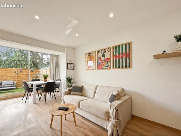 Location à l'année - F2 mublé 37 m² avec jardin et parking - Cagnes-sur-Mer Hippodrome