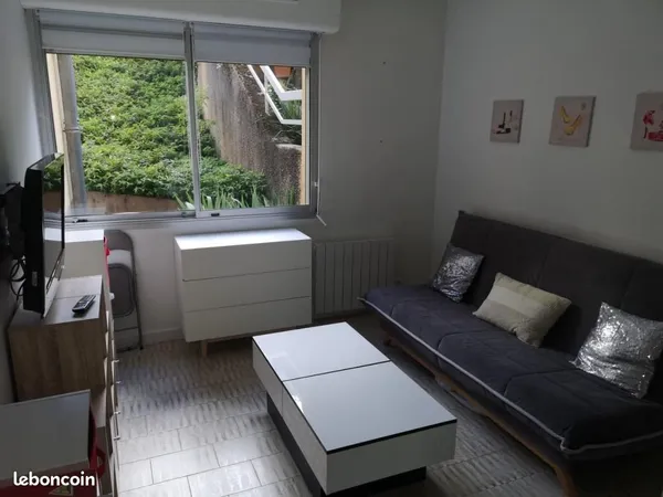 Studio 1 pièce 16 m²