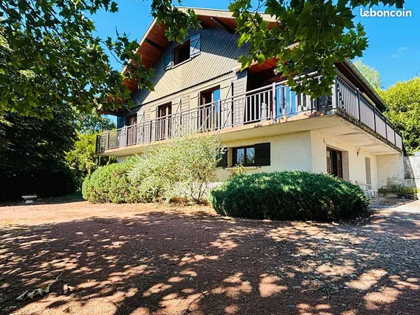 Chalet 5 pièces 150 m²