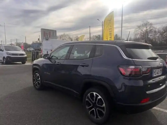 Jeep Compass 1.5 turbo t4 130 ch bvr7 e-hybrid — photo 19