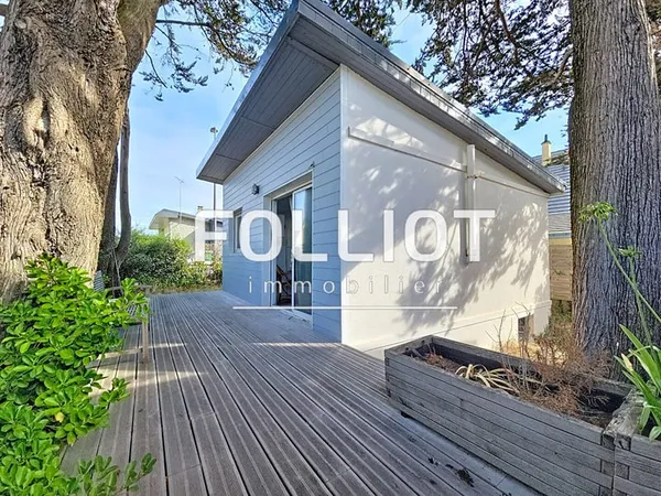 Charmante maison 3 pièces à vendre à Jullouville - Rare sur le marché !