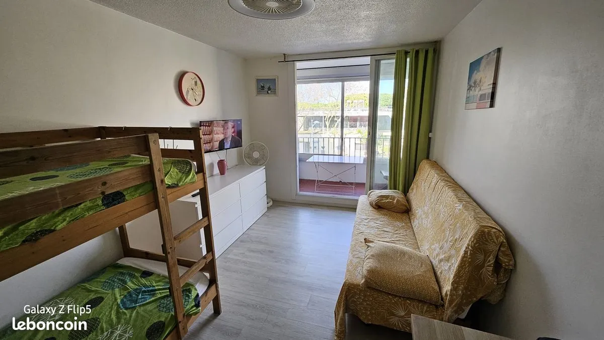Photo 1