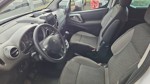 Peugeot Partner Tepee 1.6 Hdi 92 - Access – 2015 – 160420 km – Diesel – Boîte Manuelle — photo 25