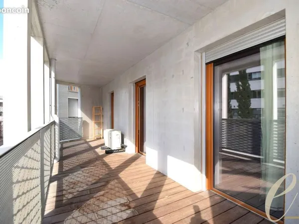 Lyon 7ème Place Jean Jaurès - Ravissant T3 meublé de 70 m² avec loggia de 15 m² et garage
