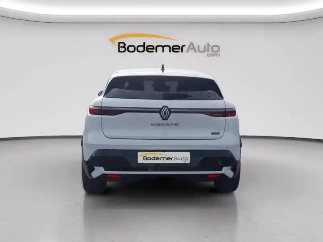 Renault Megane e-tech ev60 220 ch optimum charge — photo 2