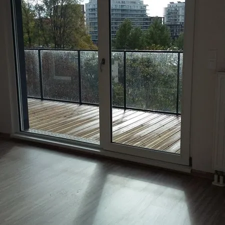 À LOUER - SUPERBE F3 DE 61 m² AVEC BALCON DE 16 m² ET GARAGE FERMÉ - ROUTE DU RHIN, STRASBOURG