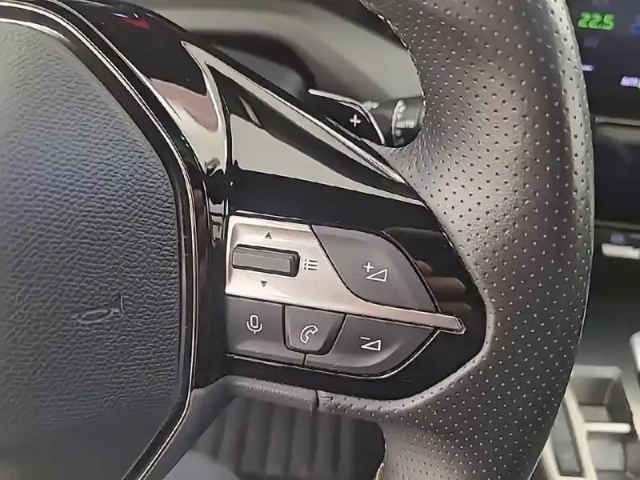 Peugeot 408 puretech 130 ch s&amp;s eat8 — photo 20