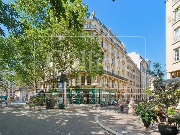 Bureaux 139 m²