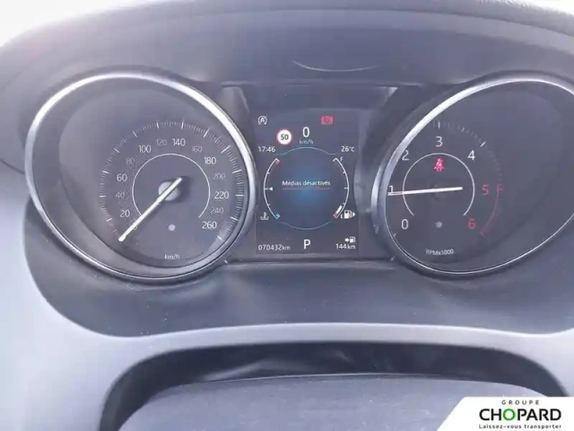Jaguar E-Pace 2.0 d - 180 ch awd bva — photo 17