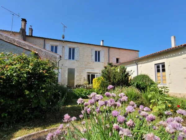 Maison 7 pièces 315 m²