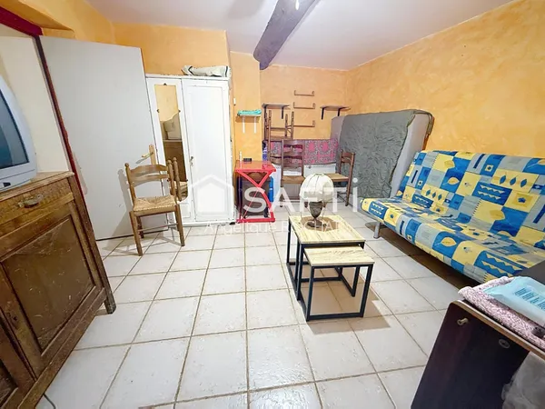 Maison de village 78 m² sur 3 niveaux avec garage - Faugères - 99 000 €