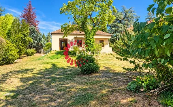 Maison 200 m2 à rénover sur 1530 m2
