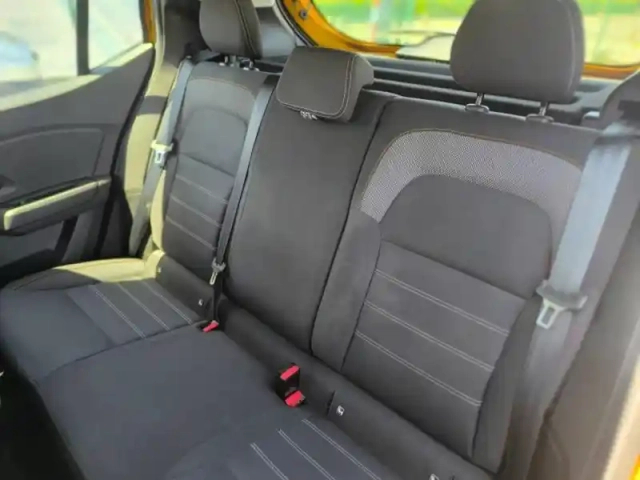 Dacia Sandero 1.0 tce 90ch stepway confort — photo 11