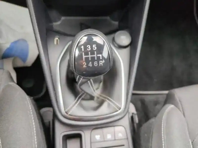 Ford Fiesta 1.0 flexifuel 95ch titanium business 5p — photo 9