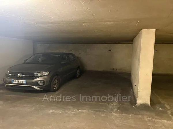 Parking 15 m²