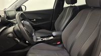 Peugeot 2008 1.2 PureTech 100ch S&S Allure — photo 12