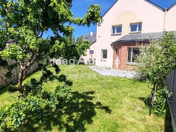 MAISON RENOVÉE BIEN EXPOSÉE, JARDIN CLOS
