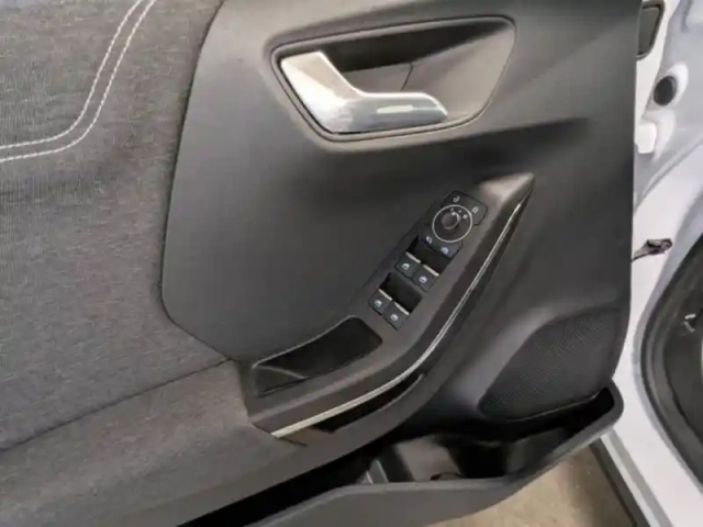 Ford Puma 1.0 flexifuel 125ch titanium — photo 10