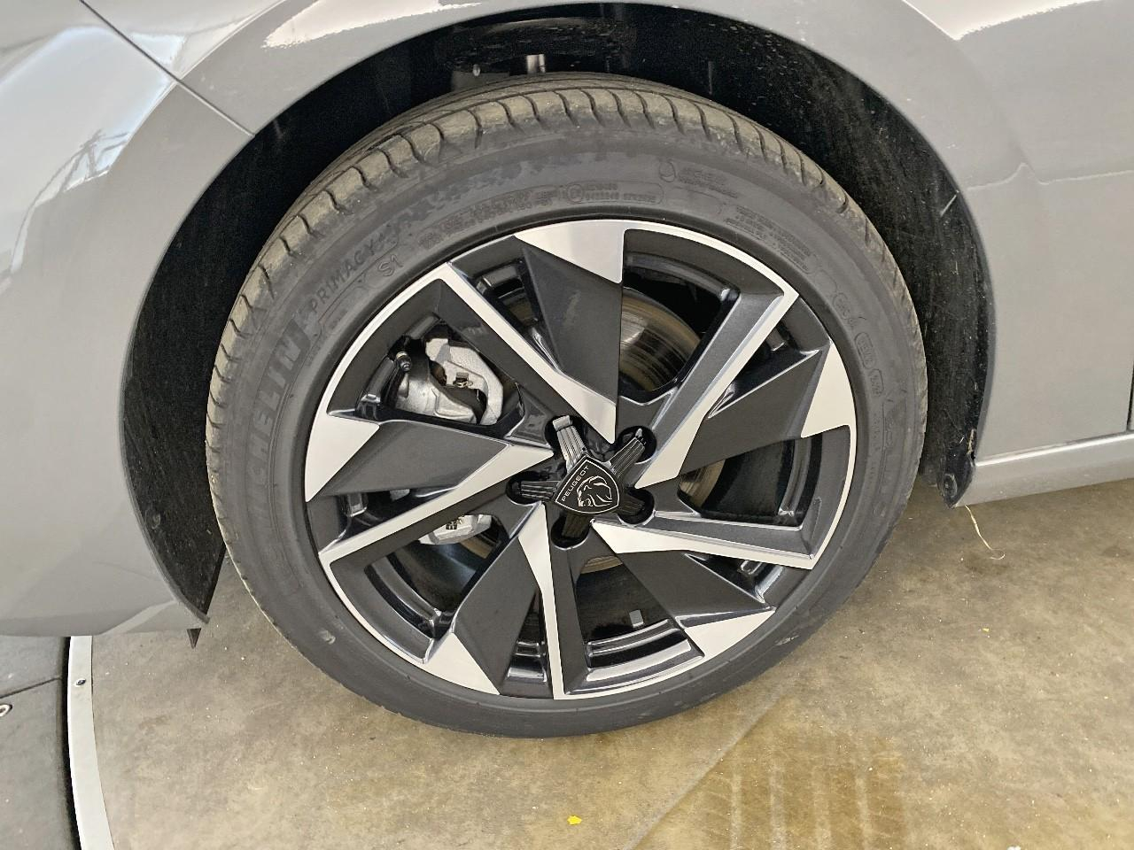 Peugeot 308 sw hybrid 145 e-dcs6 allure — photo 11