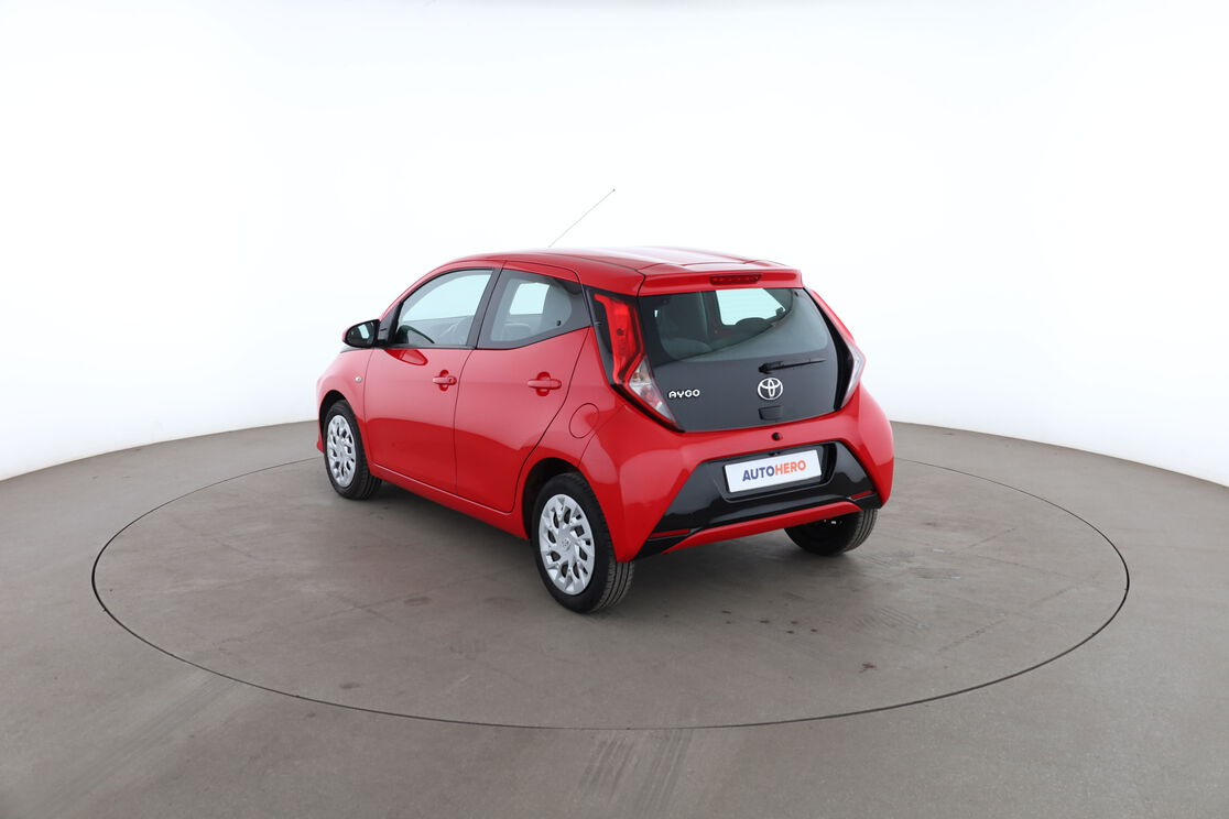 Toyota Aygo 1.0 VVT-i X-Play — photo 3