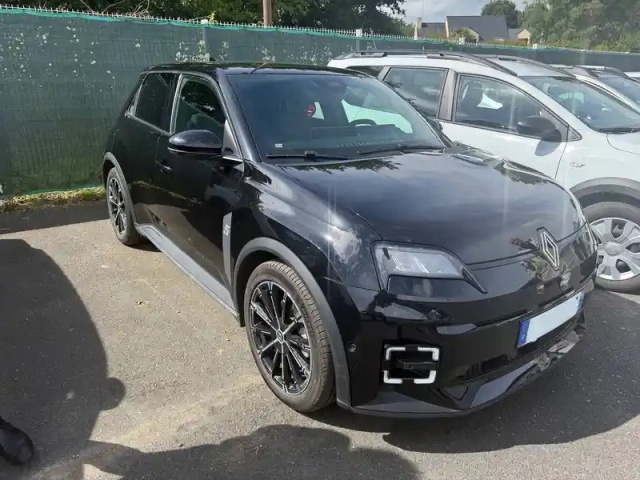 Renault 5 renault  e-tech electrique 10 ch autonomie confort — photo 4