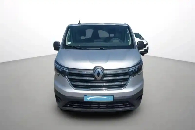Renault Trafic fgn l1h1 2800 kg blue dci 130 — photo 2