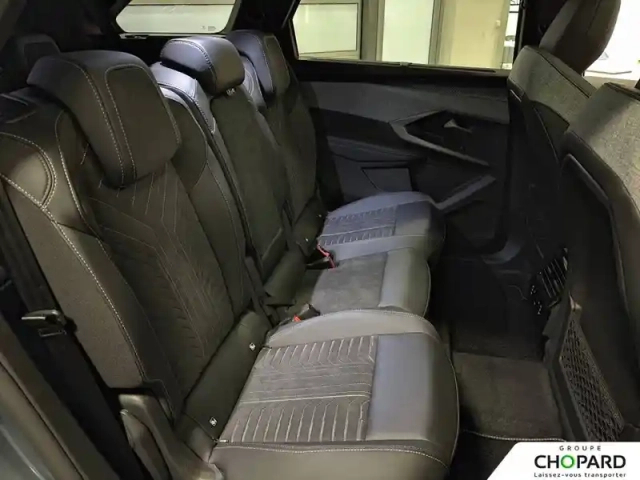 Peugeot 5008 hybrid 145 e-dcs6 — photo 11