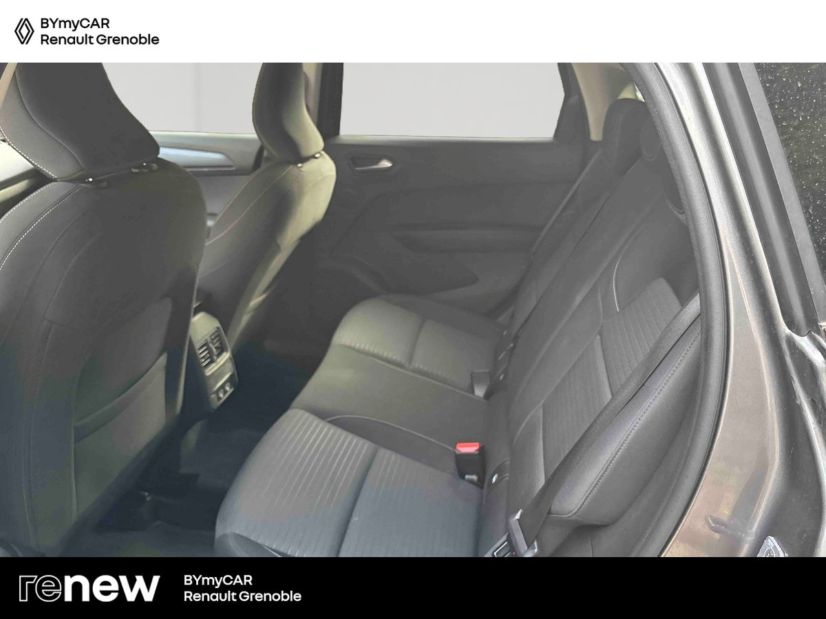 Renault Arkana E-Tech hybride 145 - 22 — photo 12