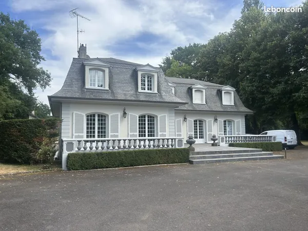 Propriété 7 pièces 250 m²