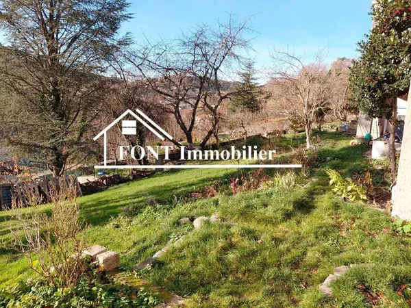SAINT-ÉTIENNE, TERRENOIRE, ENSEMBLE IMMOBILIER