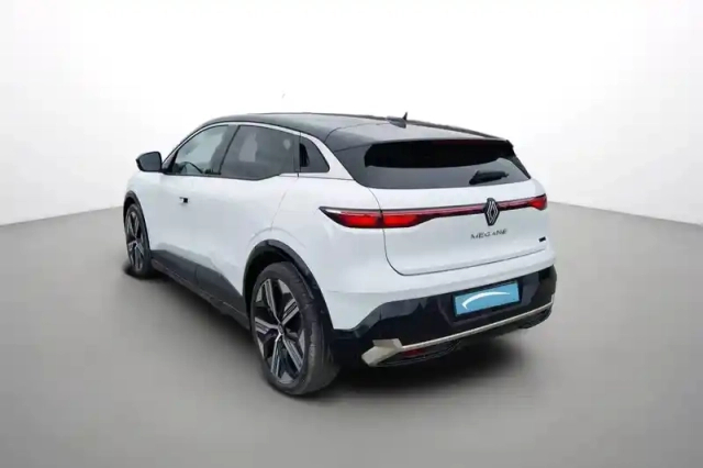 Renault Megane e-tech 220 ch autonomie confort gsr2 — photo 22