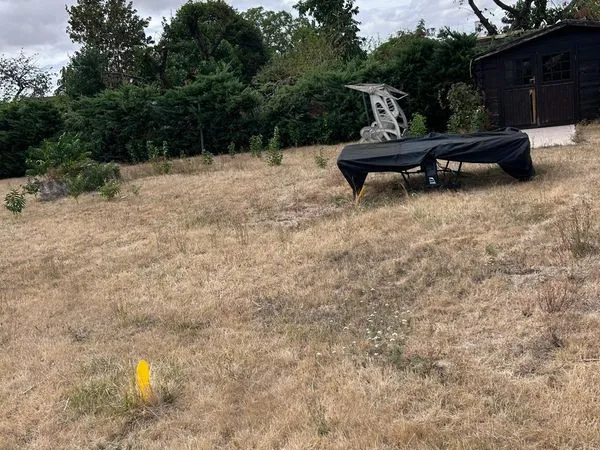 À VENDRE - TERRAIN CONSTRUCTIBLE DE 1 362 m² À DREUX (28)