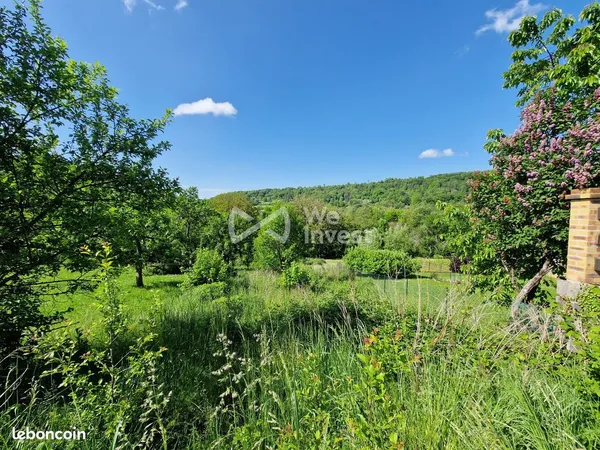 Terrain 210 m² Maron