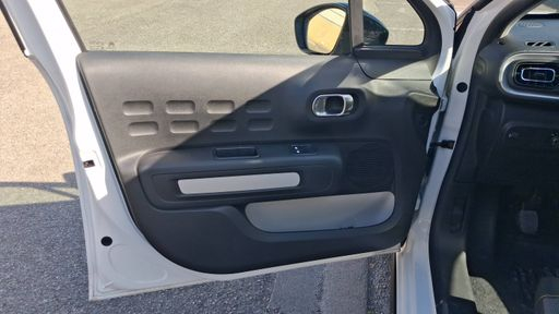 Citroen C3 1.2 PureTech 82 - C-Series – 2023 – 24370 km – Essence – Boîte Manuelle — photo 25