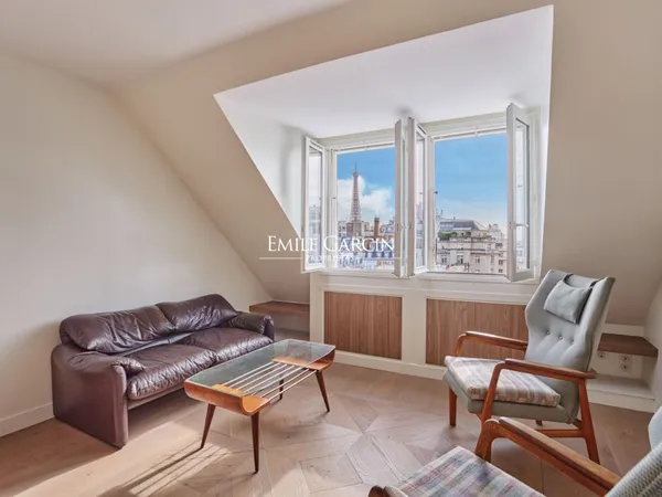 A vendre - Appartement 2 pièces au dernier étage - 39m²- Trocadéro-Passy