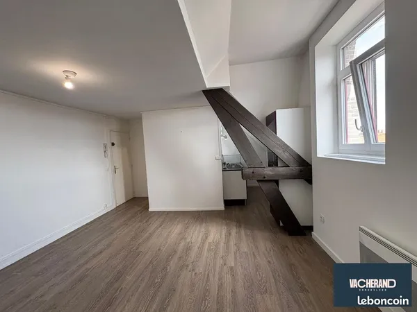 Studio 1 pièce 25 m²