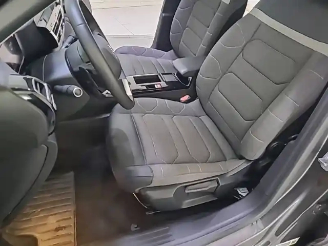 Citroën C4 bluehdi 130 s&amp;s eat8 — photo 14