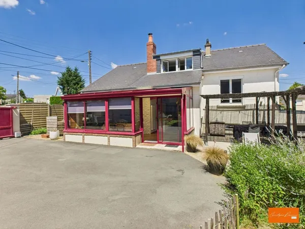 MAISON FAMILIALE DE 160 M² EN PLEIN CENTRE-VILLE DE MAYENNE