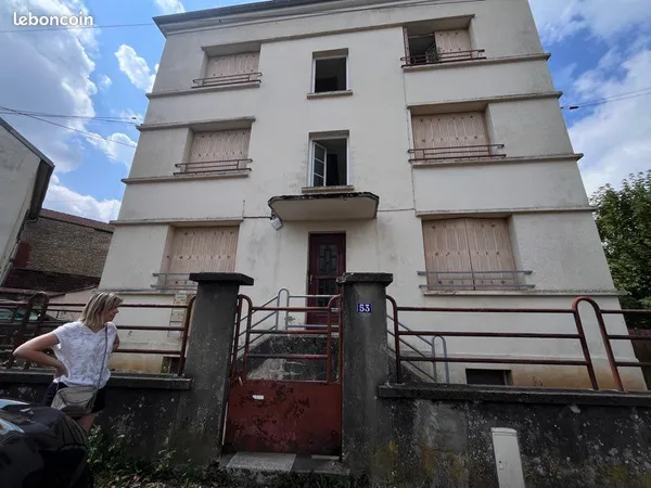 Immeuble 12 pièces 210 m²