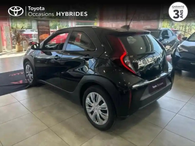 Toyota Aygo x 1.0 vvt-i 72ch dynamic s-cvt pack zen — photo 2