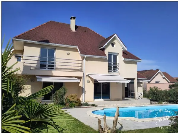 Maison 7 pièces 197 m²
