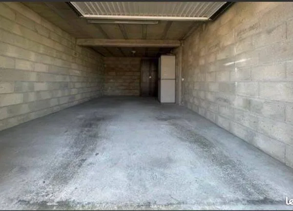 Garage à louer 27m2