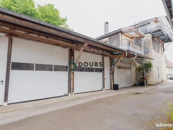 Immeuble 220 m²